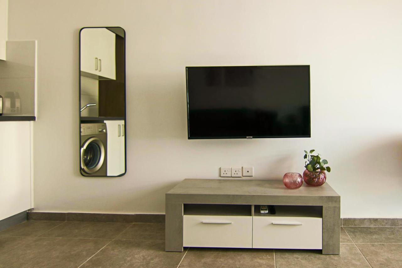Phaedrus Living: Seaside Luxury Flat Athina 115 Paphos Exterior foto